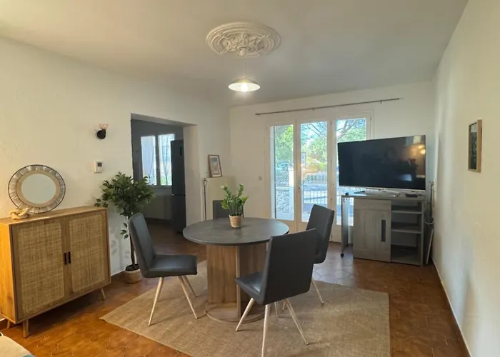 Petite Maison Independante *